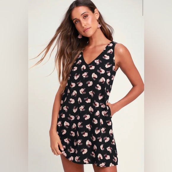 🌿Lulu’s Dress - Picture 4 of 4